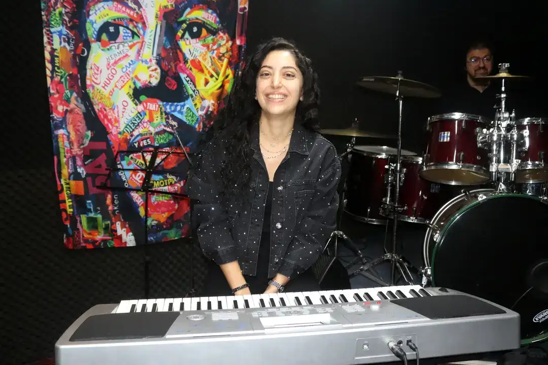 Antalya Eğitim Araştırma Doktorlarından Rock Orkestrası 7